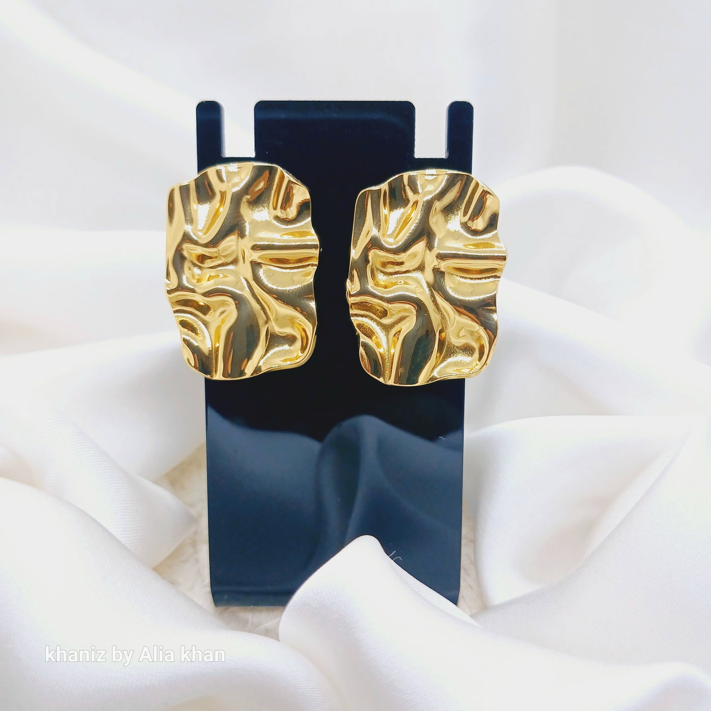 Textured Glam earrings