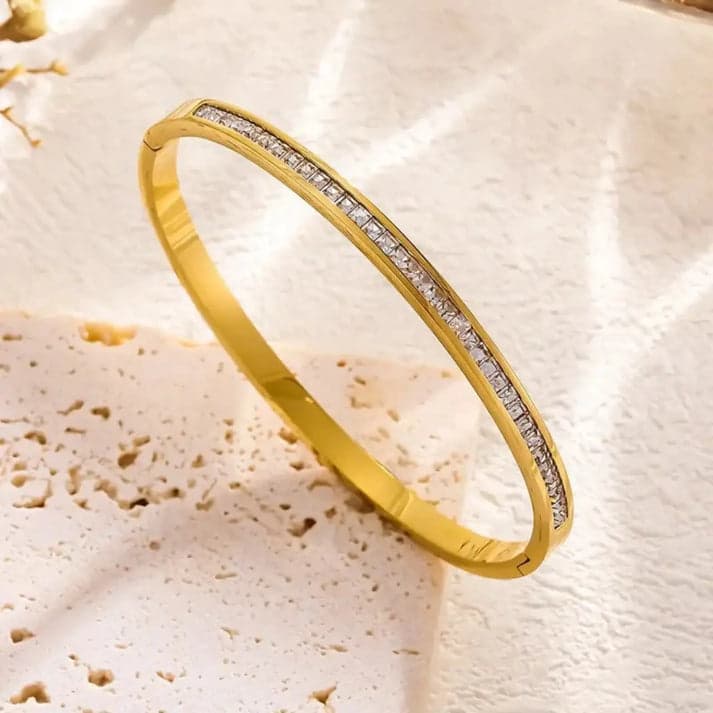 Crystal Gleam Handcuff