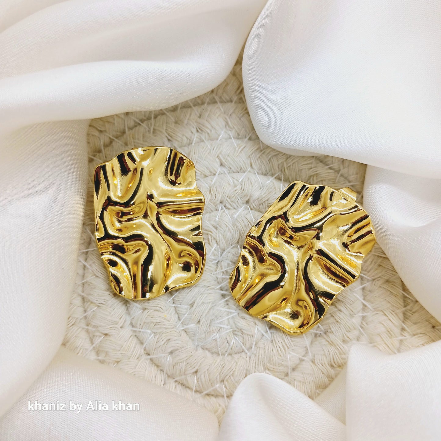 Textured Glam earrings
