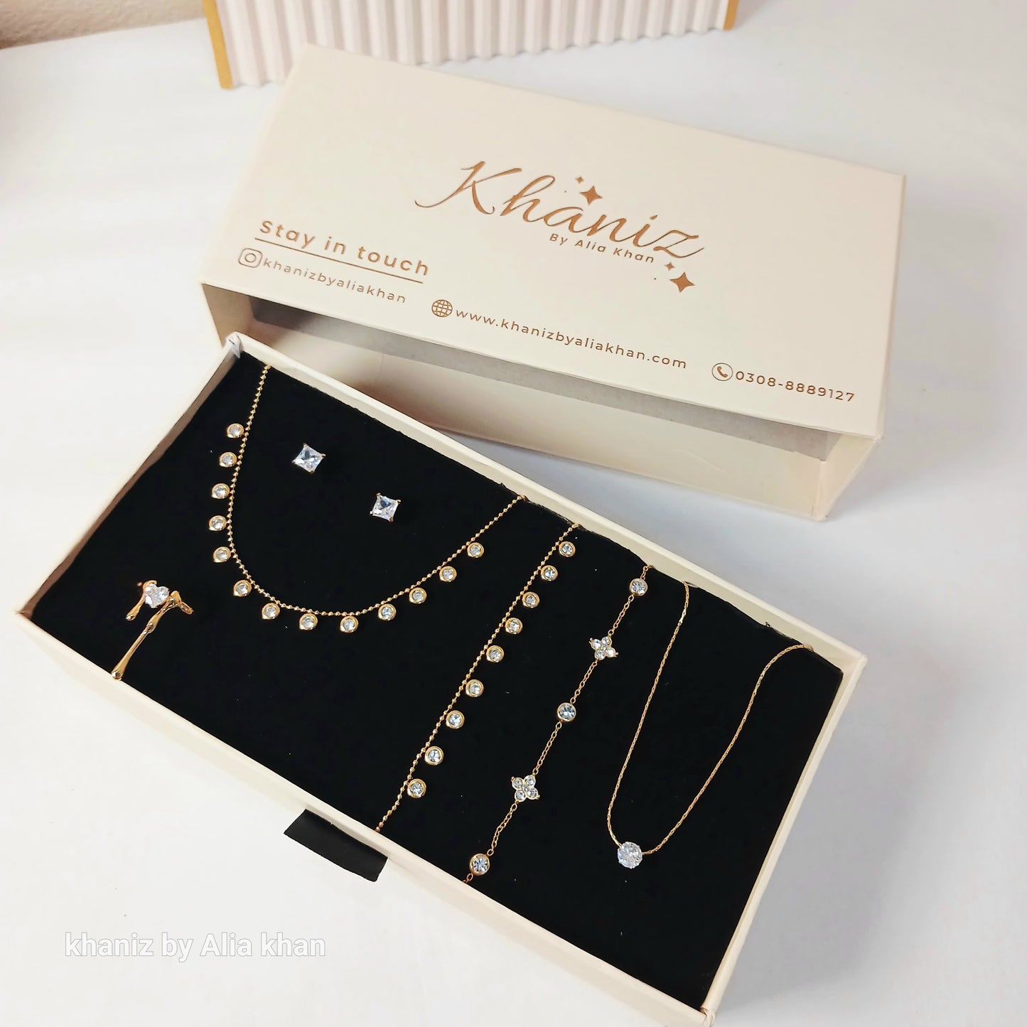 Premium Khaniz Slide Box