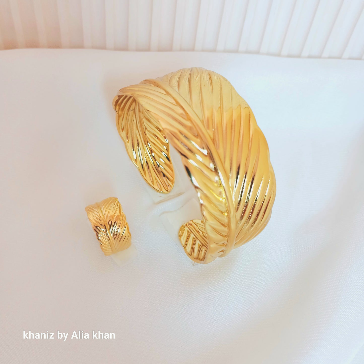 Leaf set (handcuff+ring)