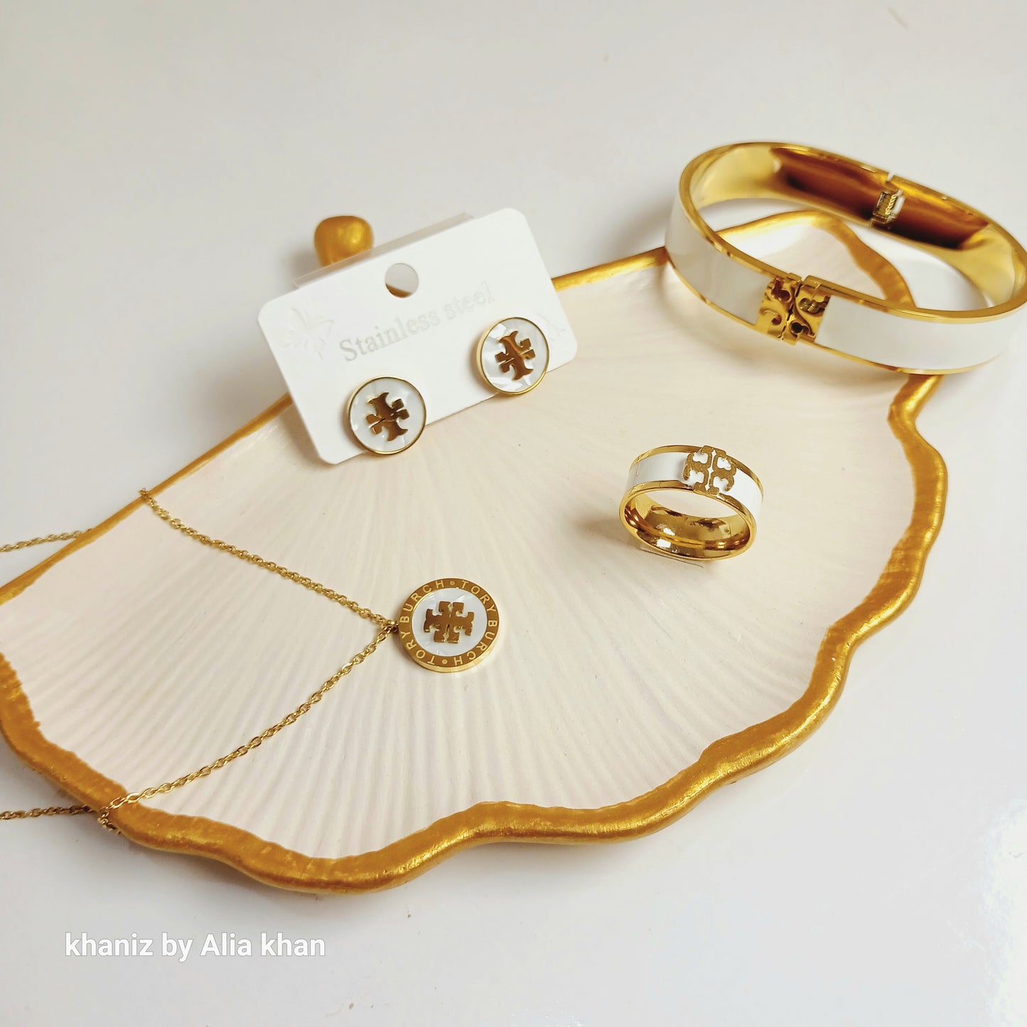 White Tory Set