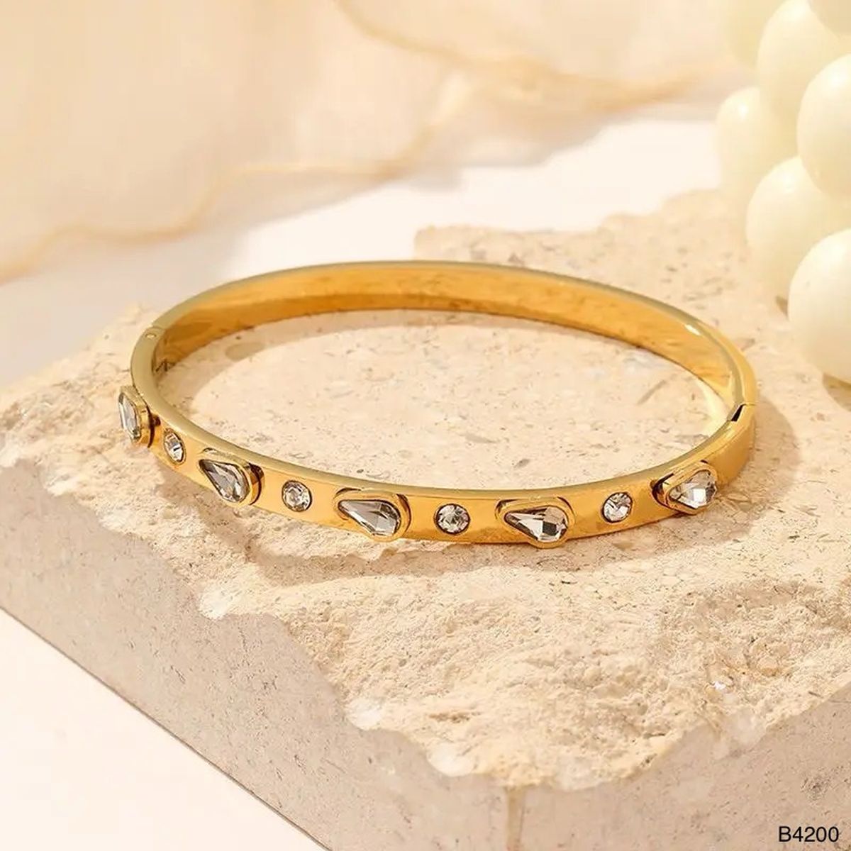 Golden Dew Drop Handcuff