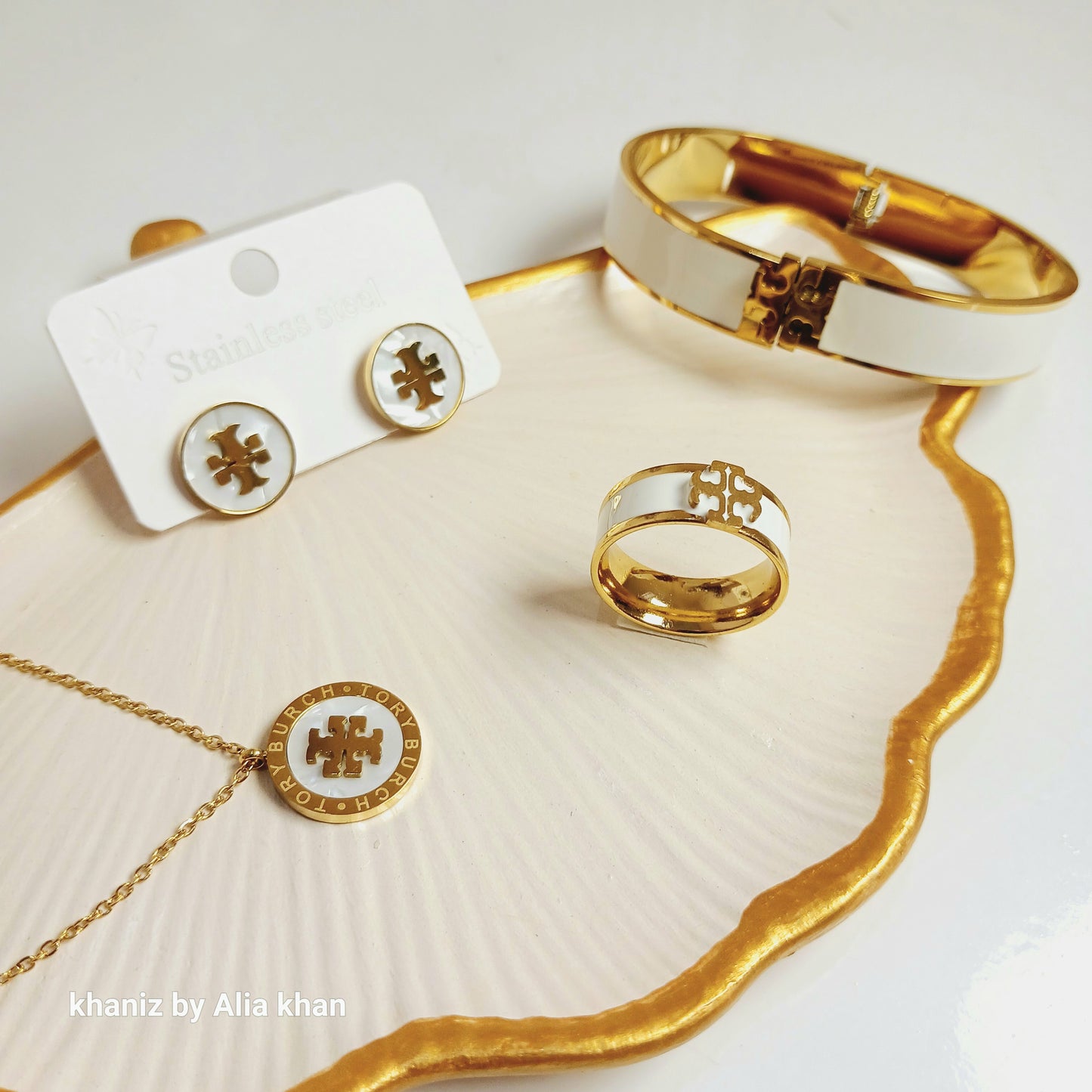 White Tory Set