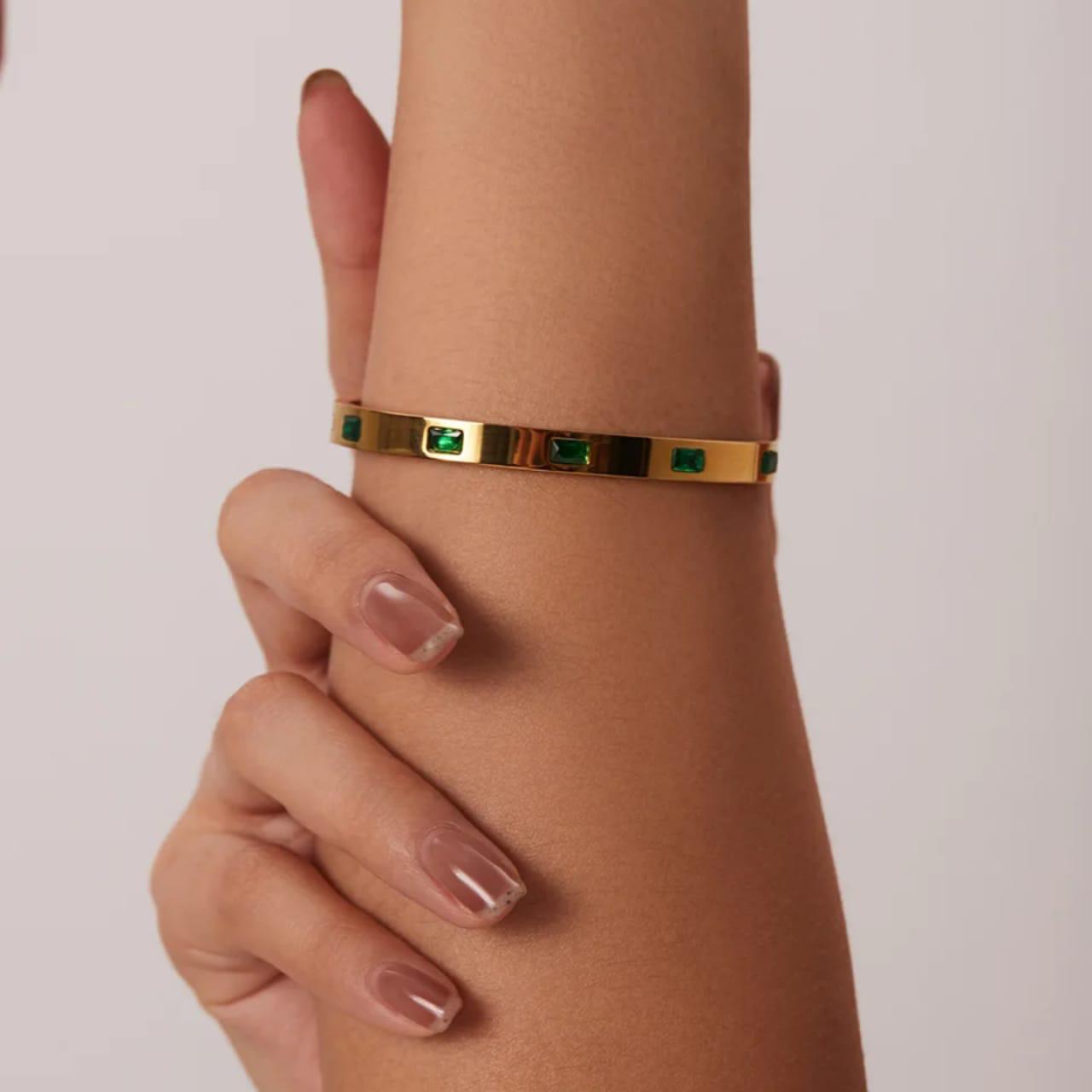 Emerald Gem Handcuff