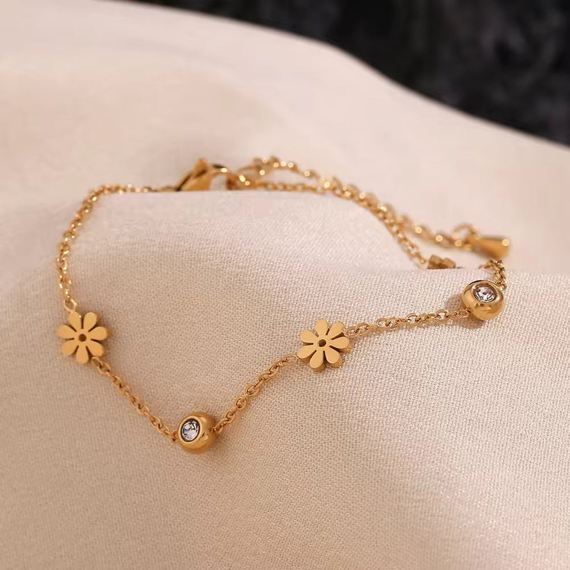 Daisy Flower Bracelet