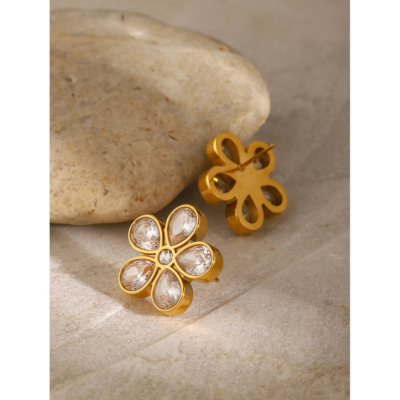 Daisy Flower Studs