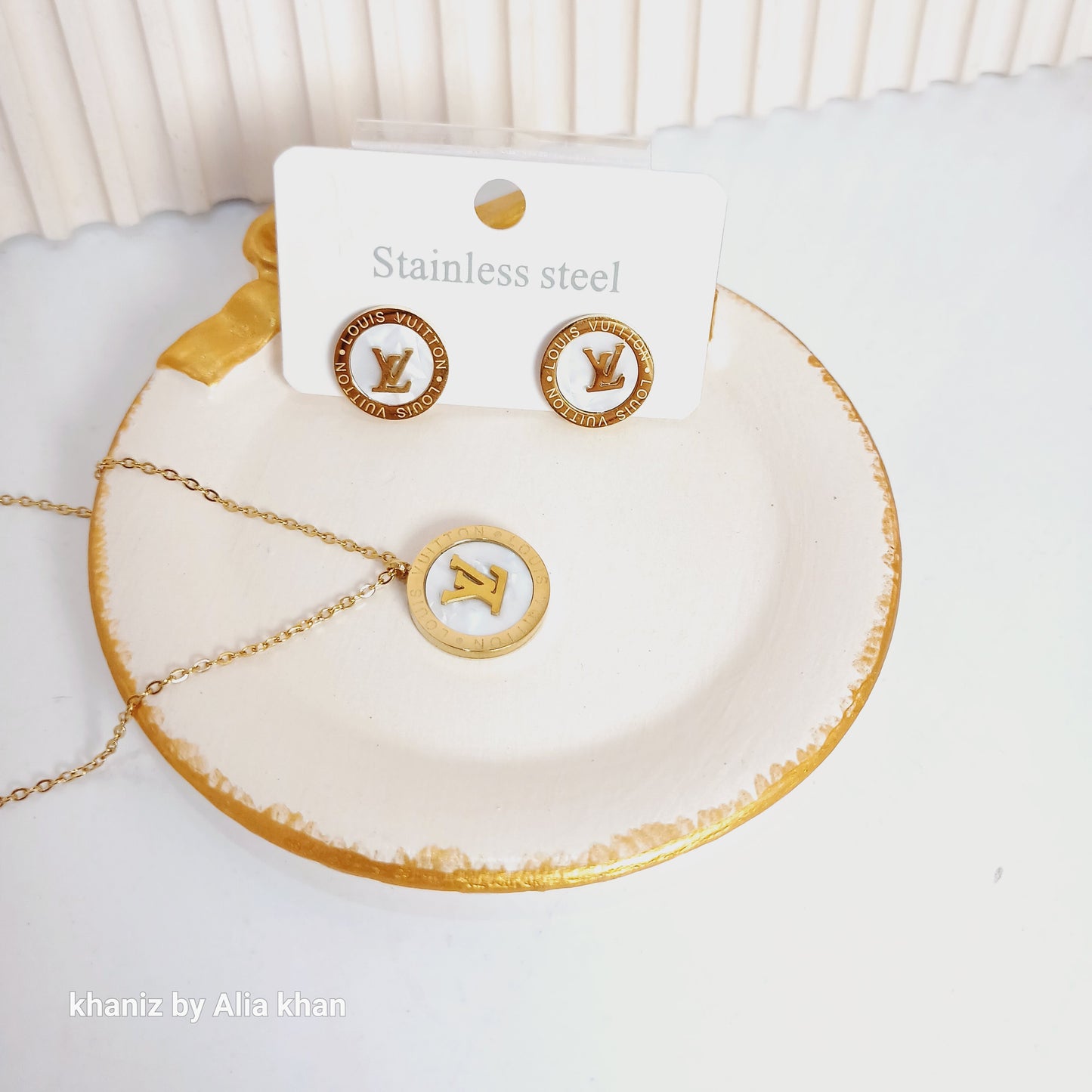 Branded LV Set