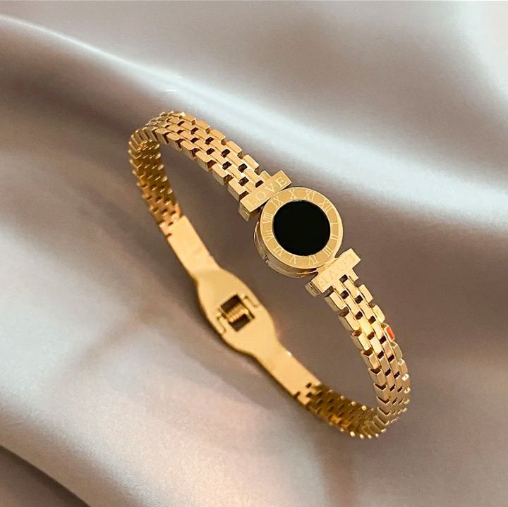 Timeless Love Handcuff