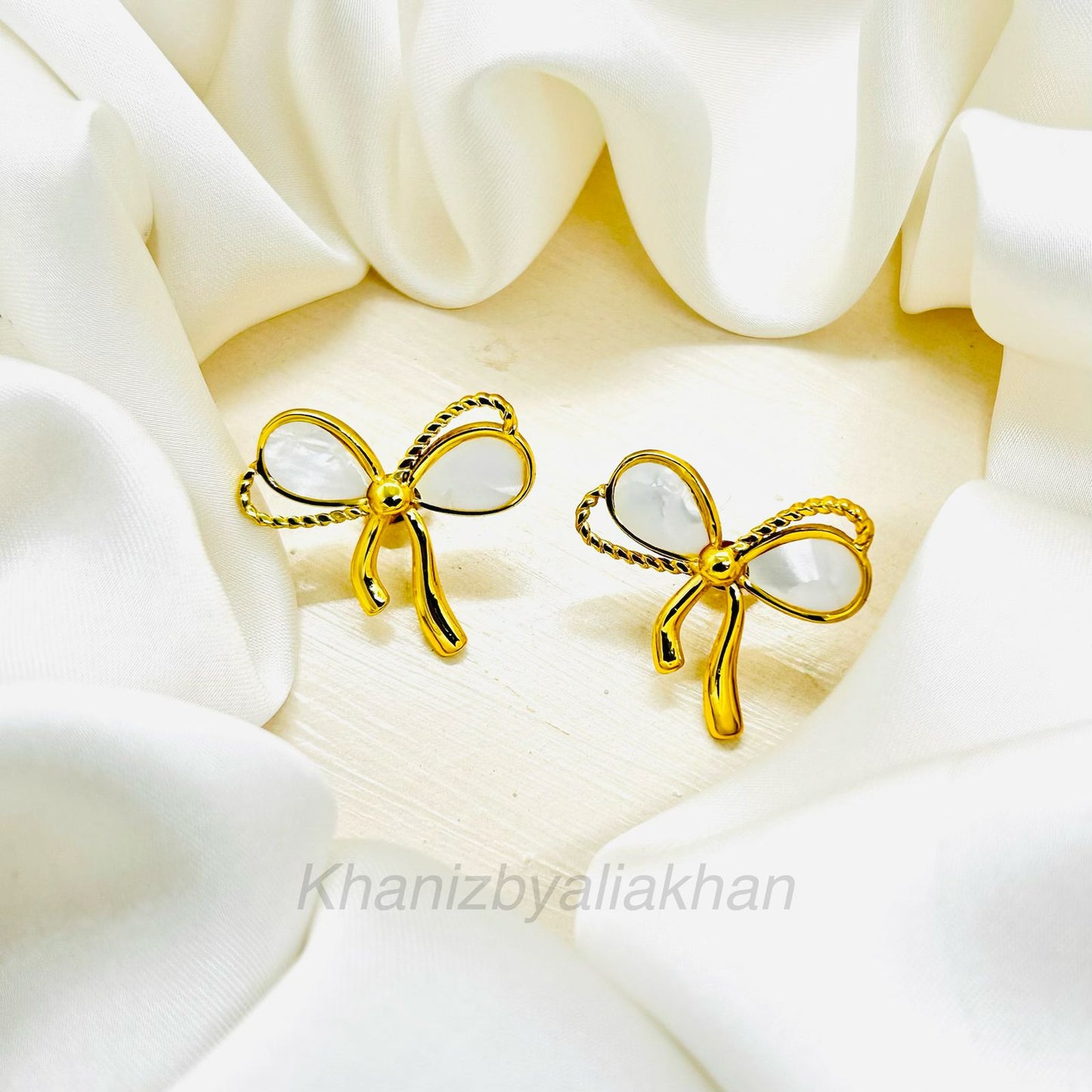 Petite Bow Earrings