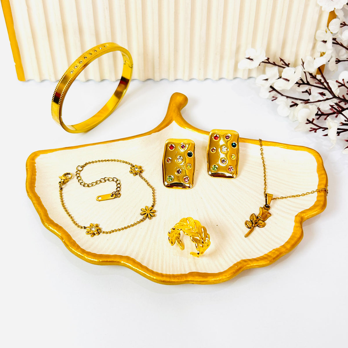 The Gold Edit Bundle
