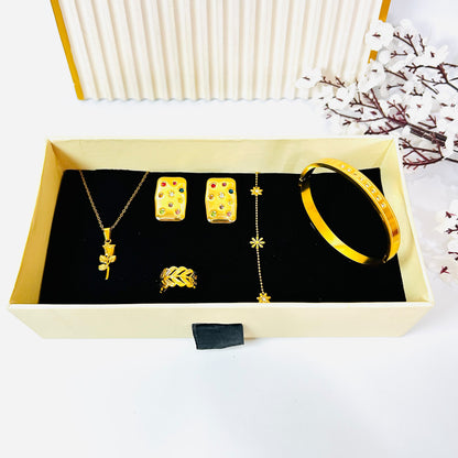 The Gold Edit Bundle
