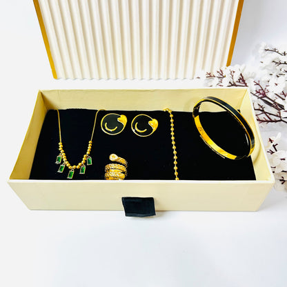 The Luxe Edit Bundle