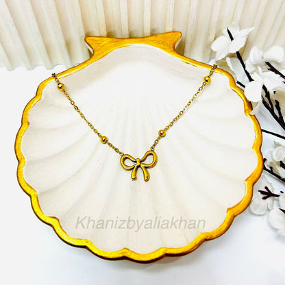 Bow Pendant