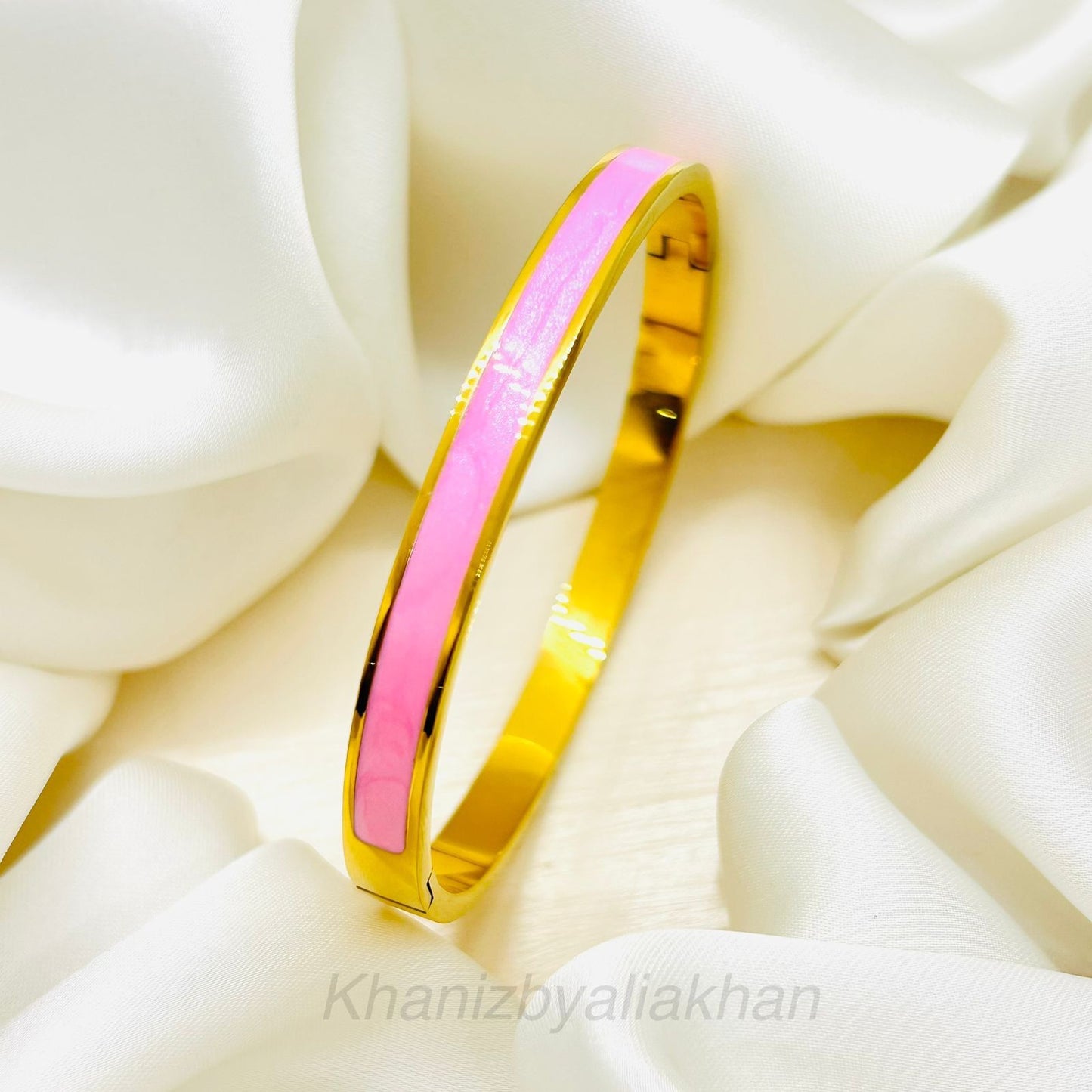 Signature Pink Handcuff