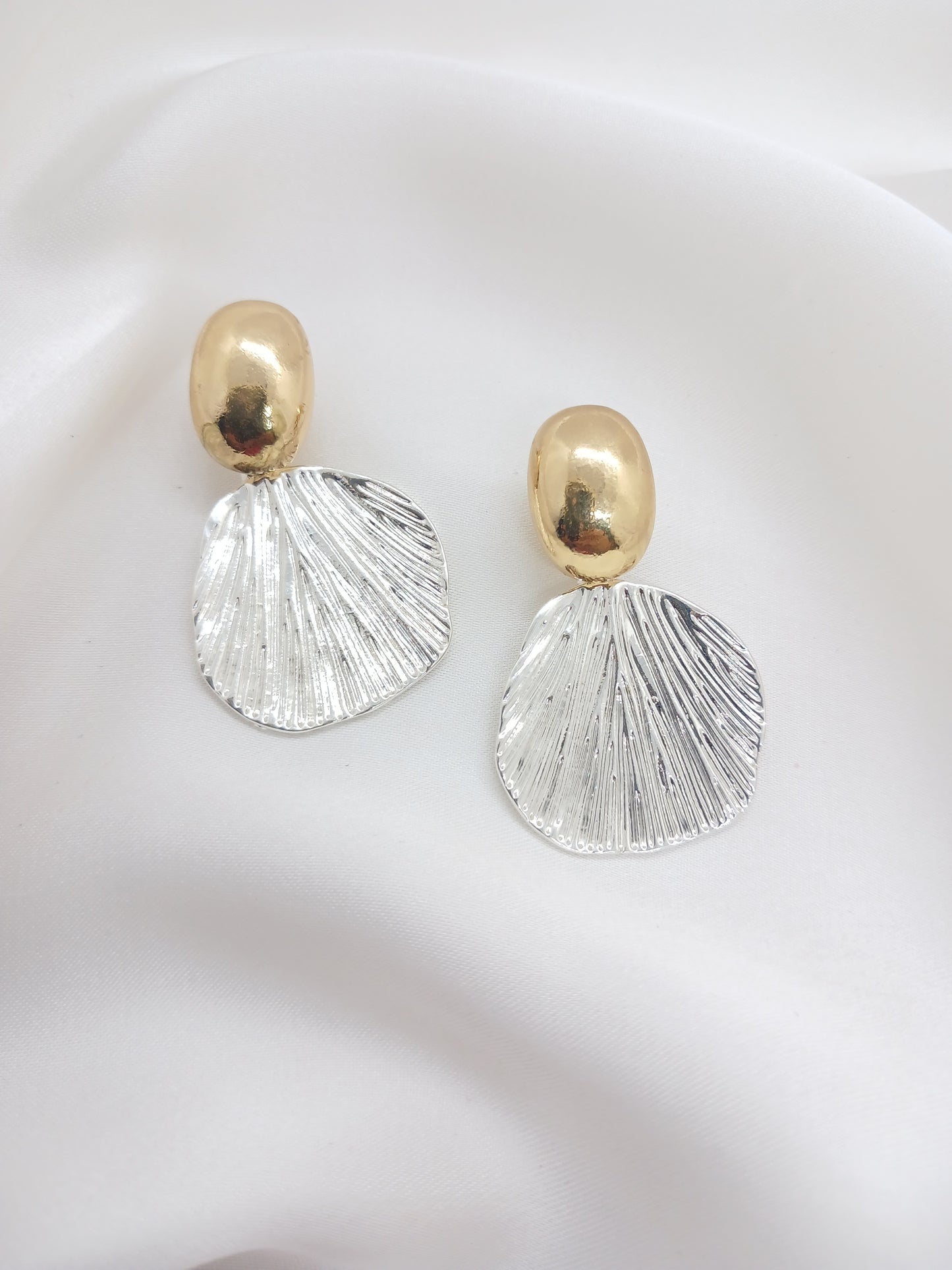 Golden Ripple earrings