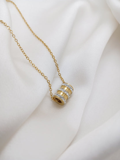 Luxurious Roll Pendant