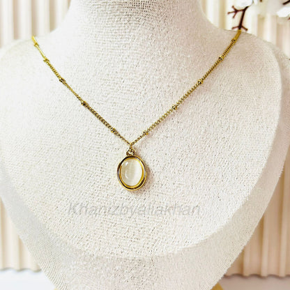 Solitaire Sparkle Pendant