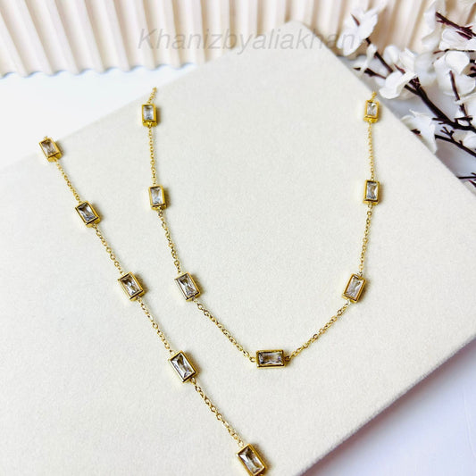Dainty Crystal Set