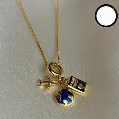 Dreamy World Tour Pendant