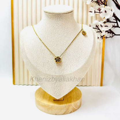 Vintage Rose Pendant