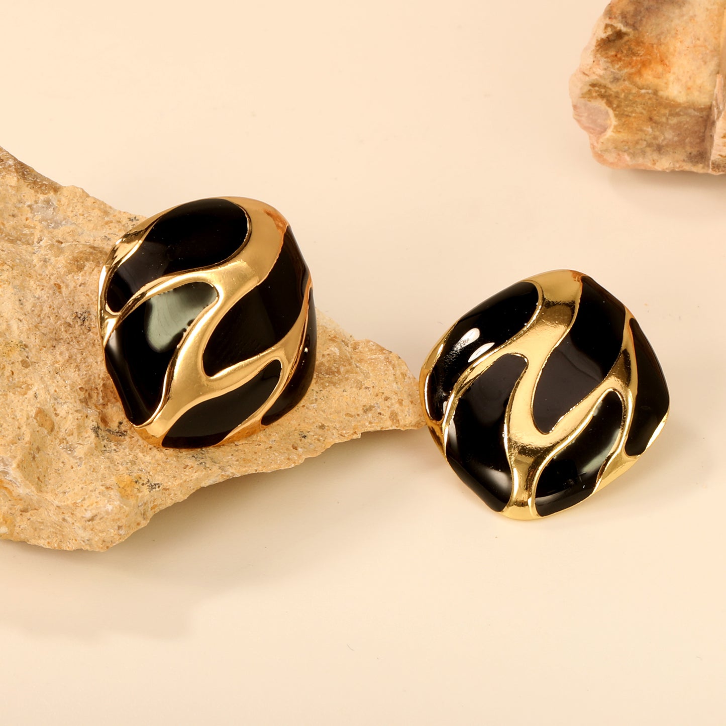 Molten Noir Earrings