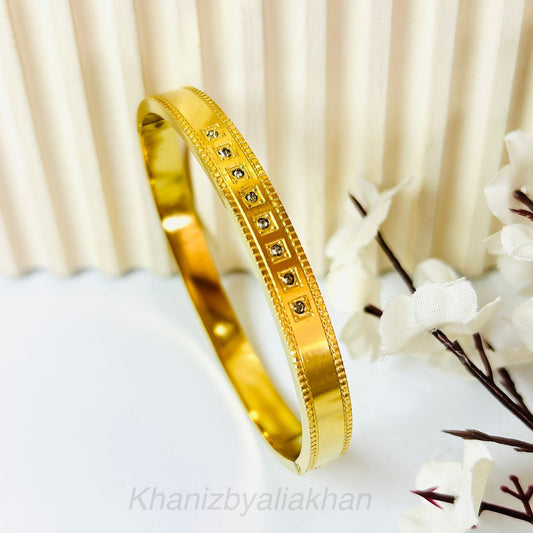 Radiant Wrist Handcuff
