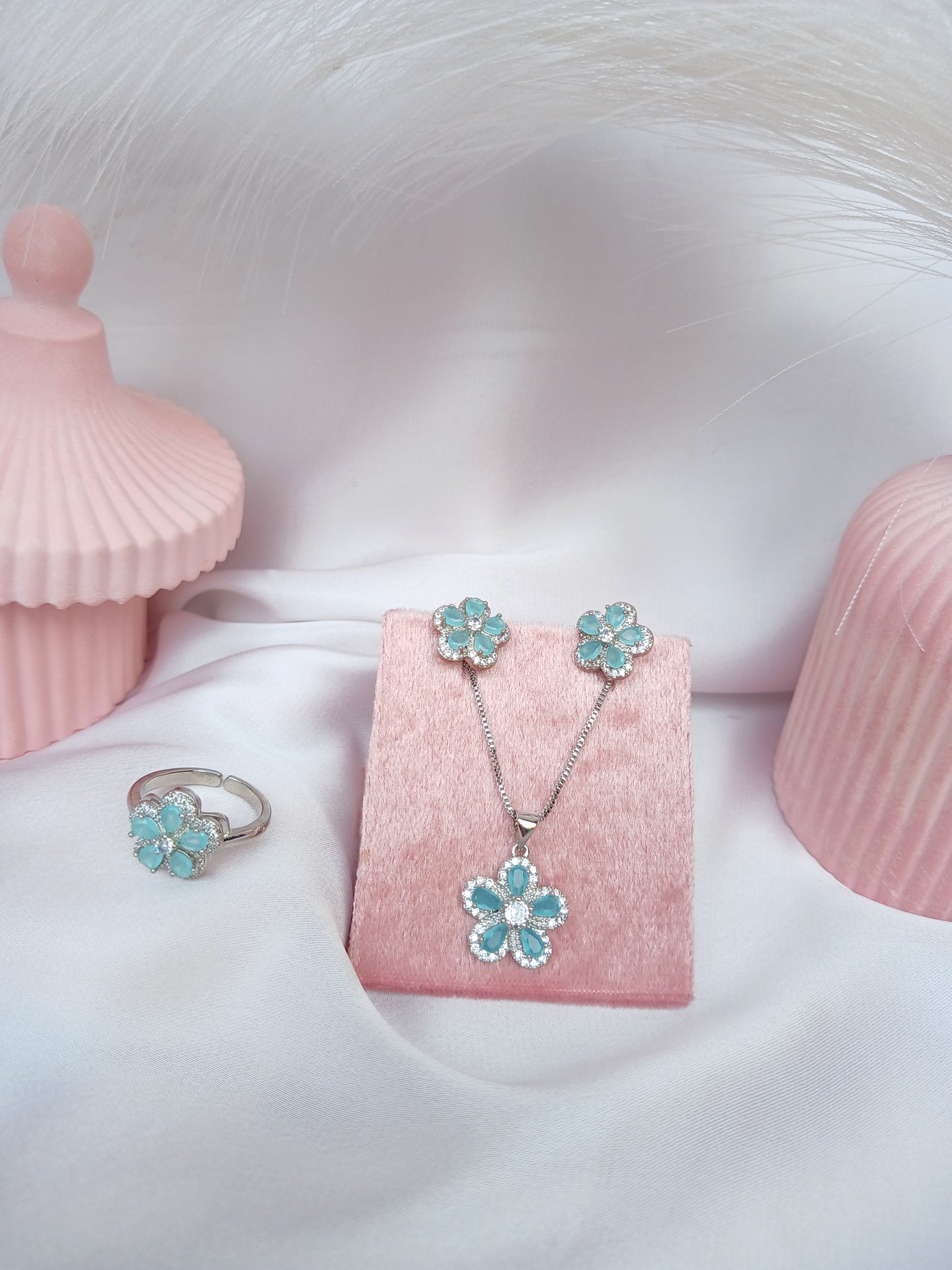 Elegant turquoise Blossom prestige set