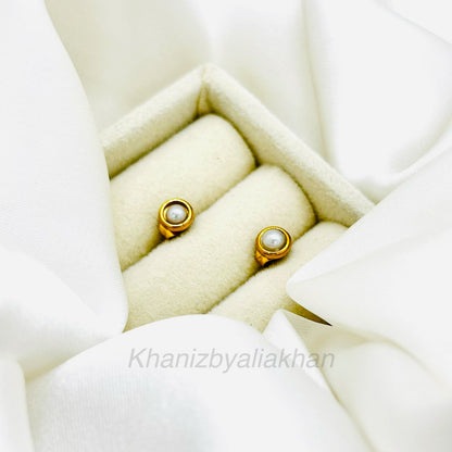 Dainty Pearl Earrings