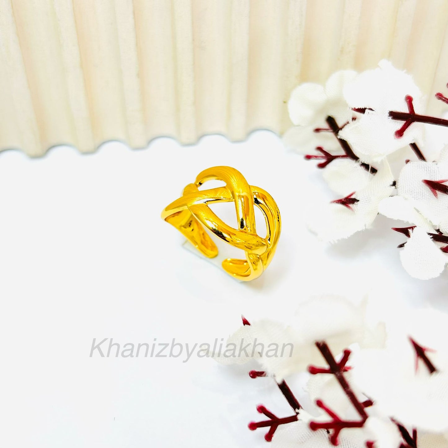 Alice Ring