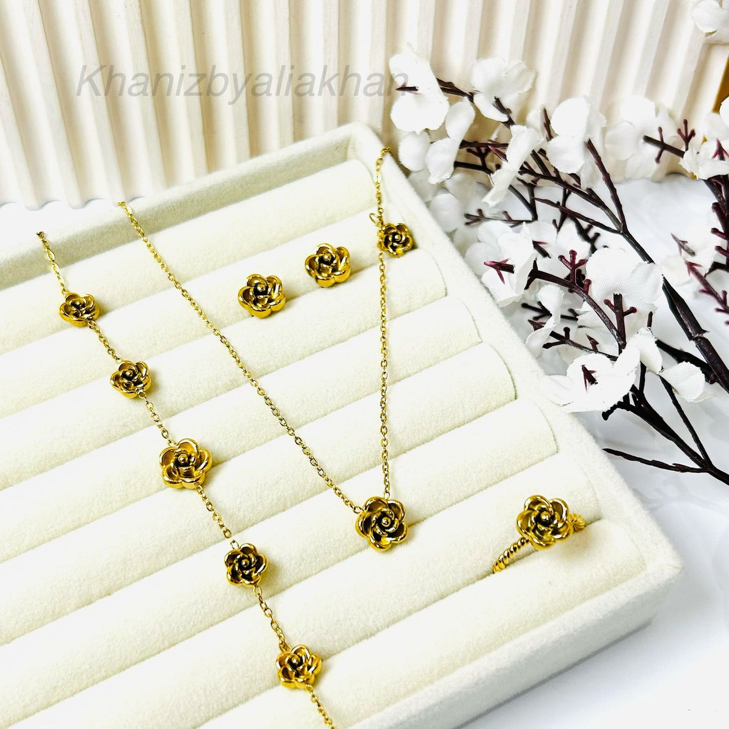 Vintage Rose Set