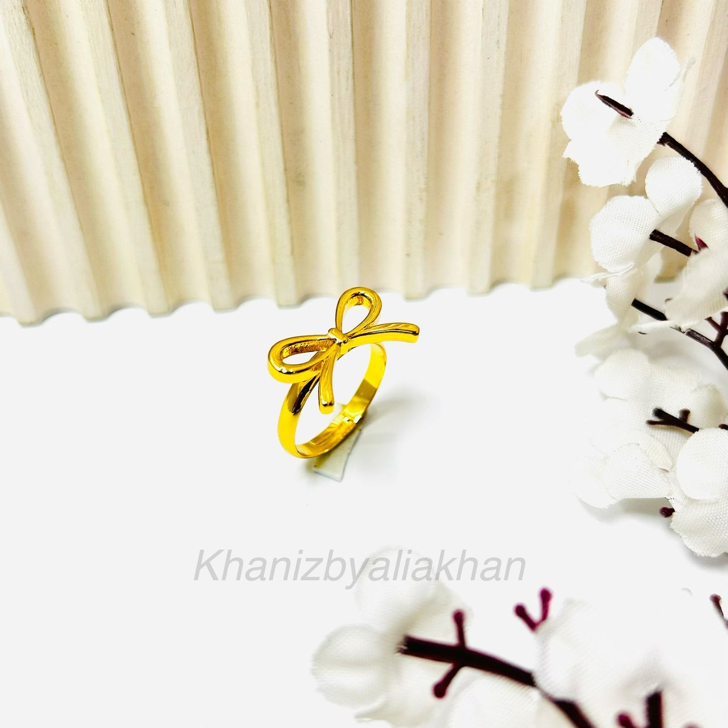 Dainty Bow Ring