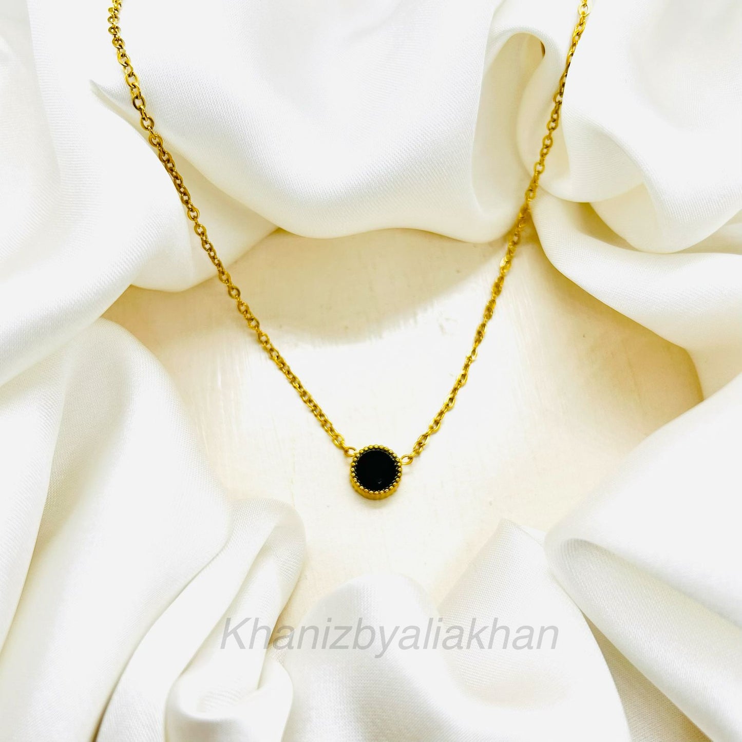 Noir Blink Pendant