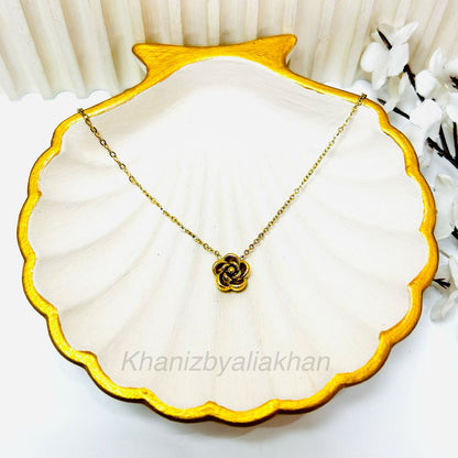 Vintage Rose Pendant