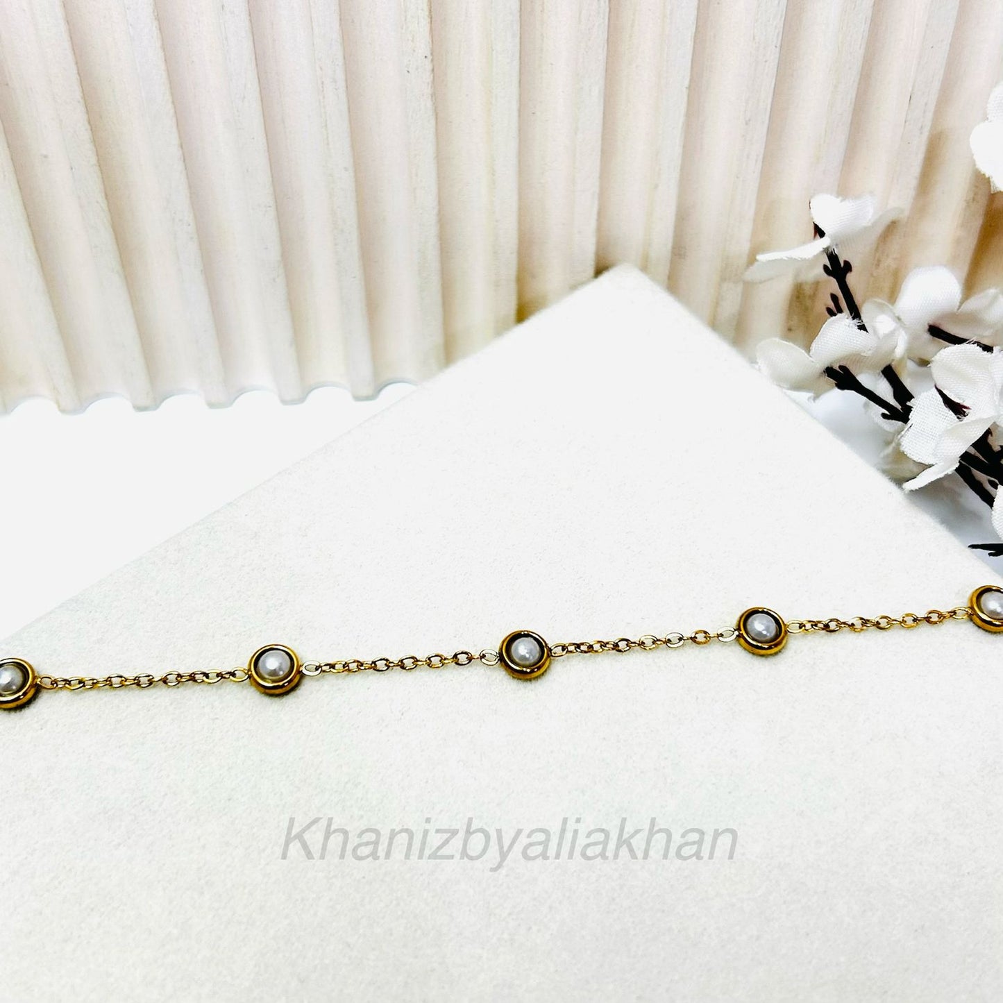 Dainty Pearl Bracelet