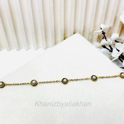 Dainty Pearl Bracelet