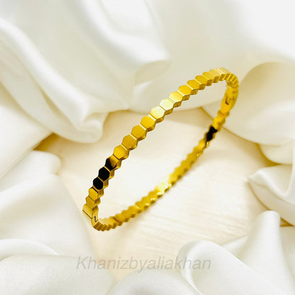 Classic Honeycomb Handcuff