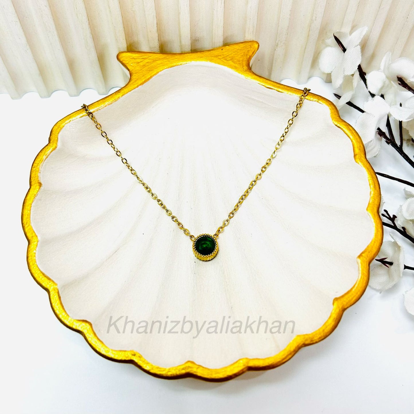Emerald Blink Pendant
