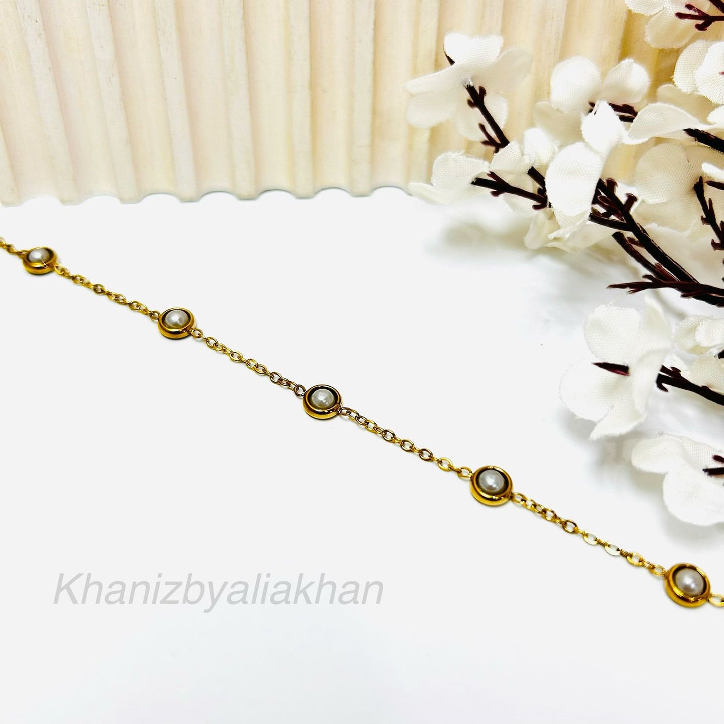 Dainty Pearl Bracelet