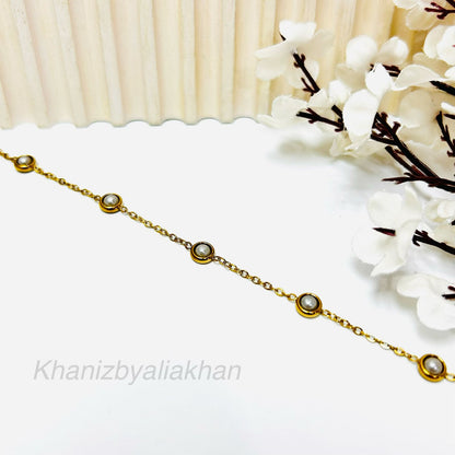 Dainty Pearl Bracelet