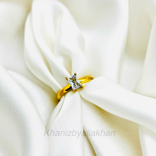 Dainty Diamond Ring