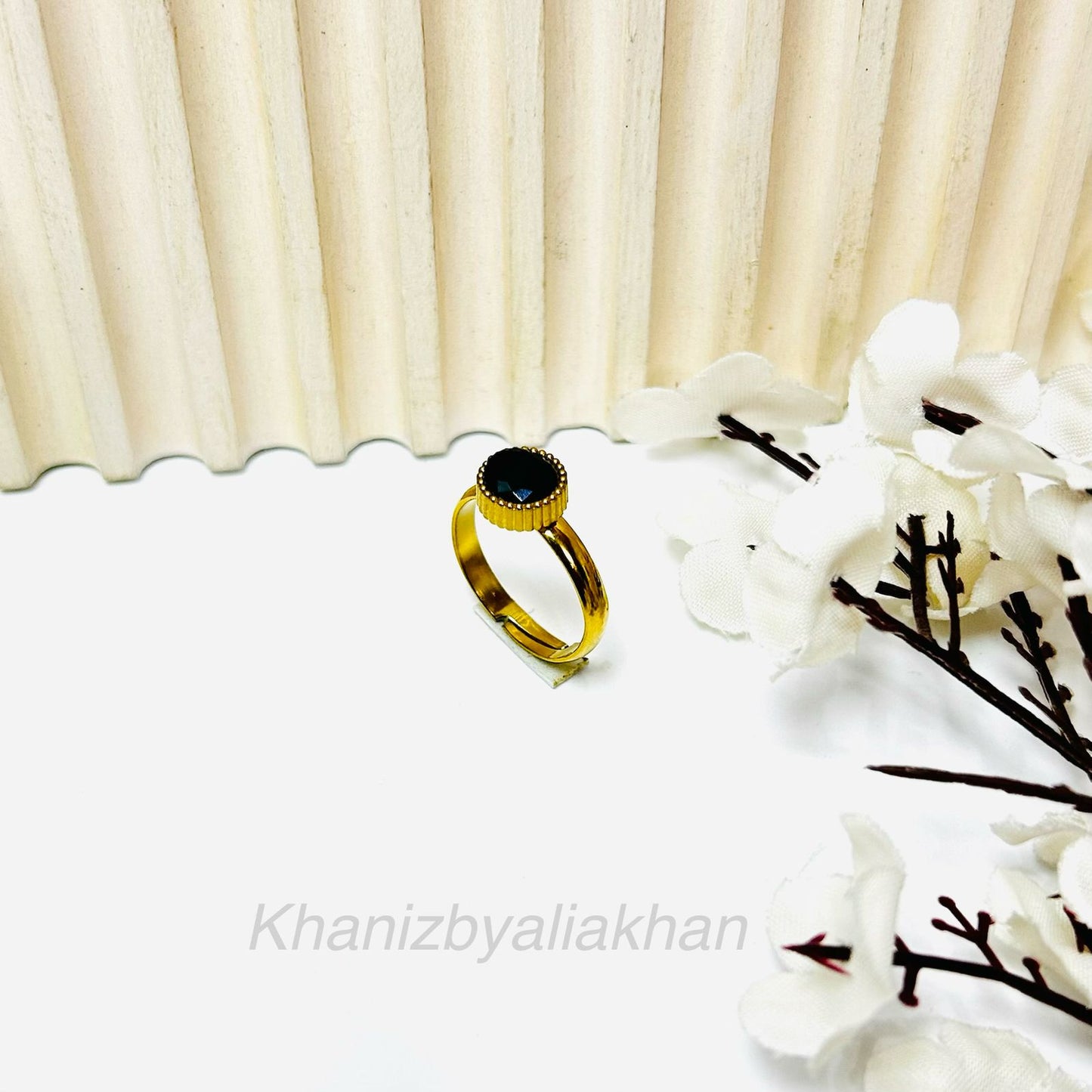 Noir Blink Ring
