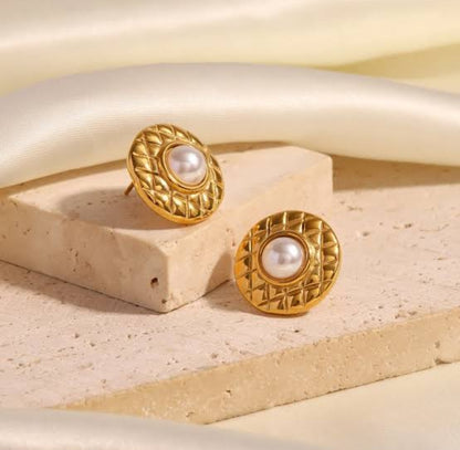 Coco classic studs earrings