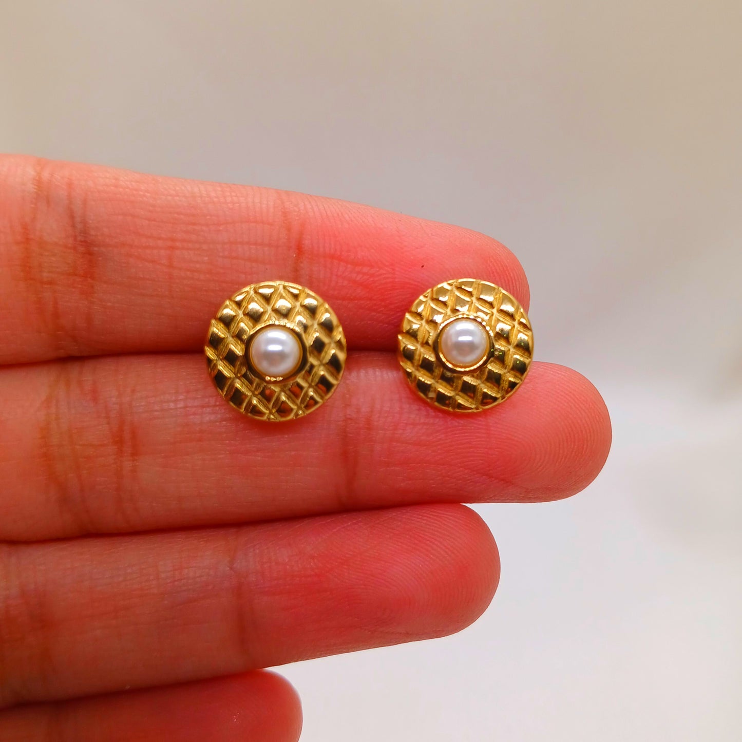 Coco classic studs earrings