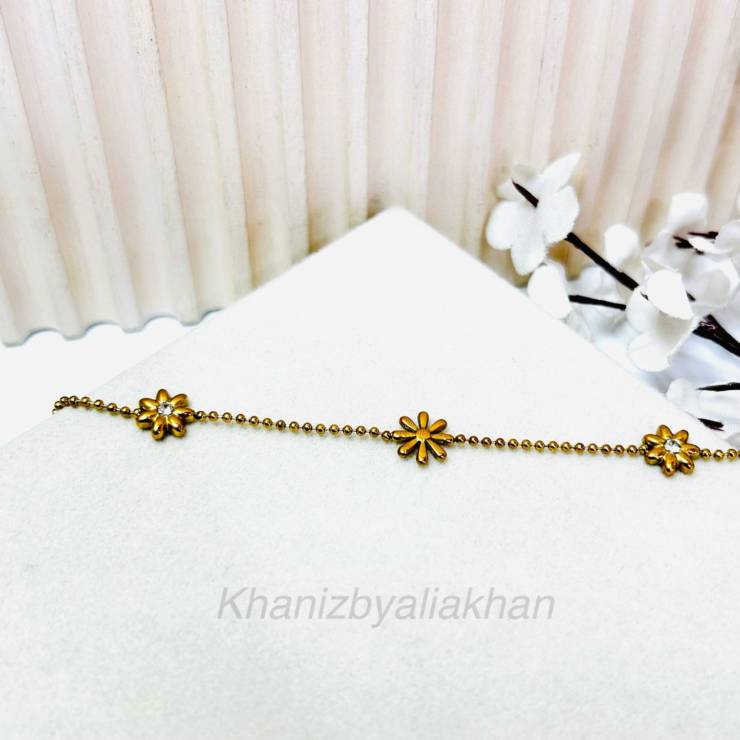 Daisy Flower Bracelet