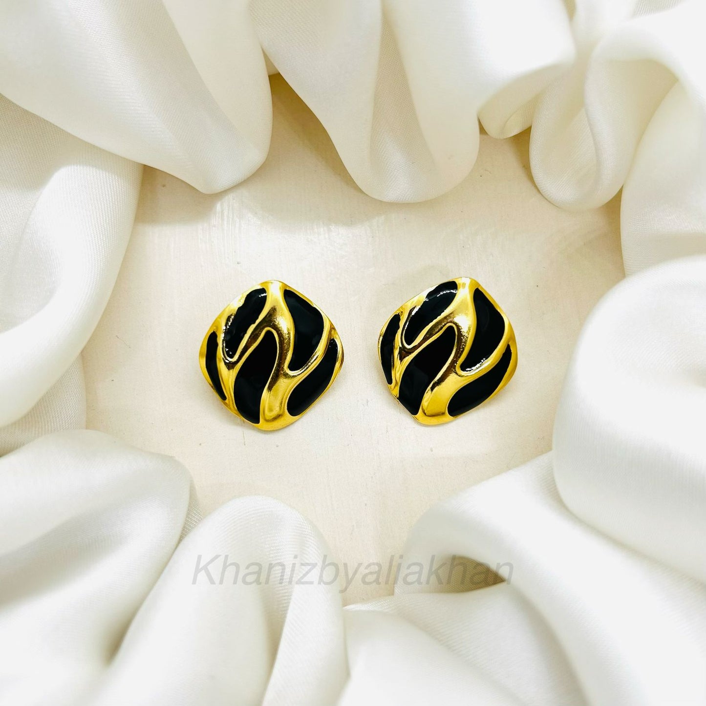 Molten Noir Earrings