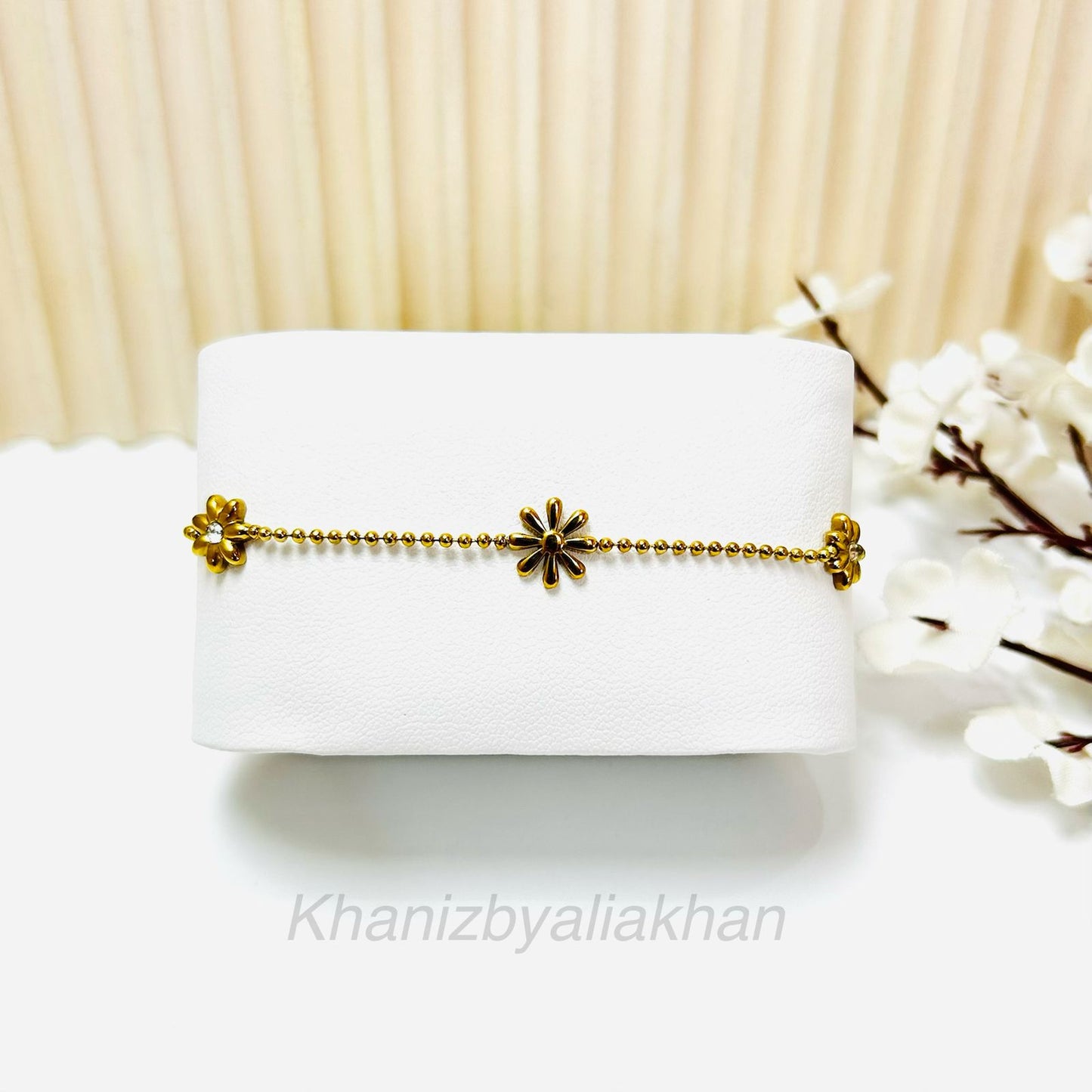 Daisy Flower Bracelet