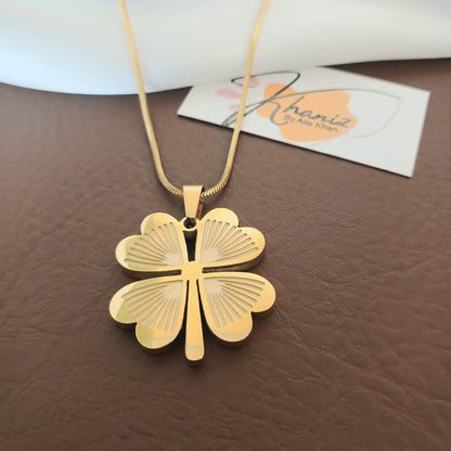 Gilded clover long chain pendant