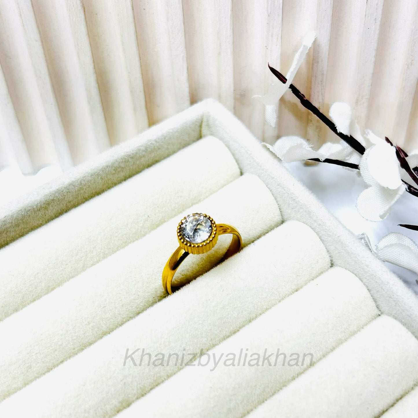 Crystal Blink Ring