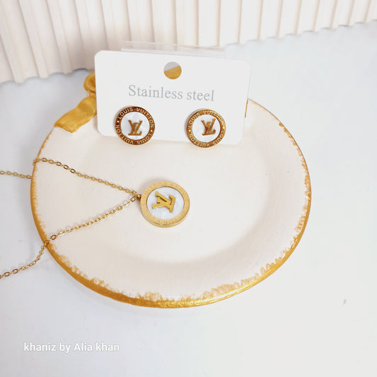 Branded LV Set